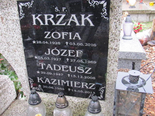 Tadeusz Krzak 1947 Bielsko-Biała katedra - Grobonet - Wyszukiwarka osób pochowanych