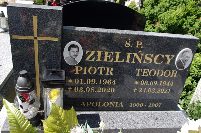 Piotr Zieliński 1964 Bielsko-Biała katedra - Grobonet - Wyszukiwarka osób pochowanych