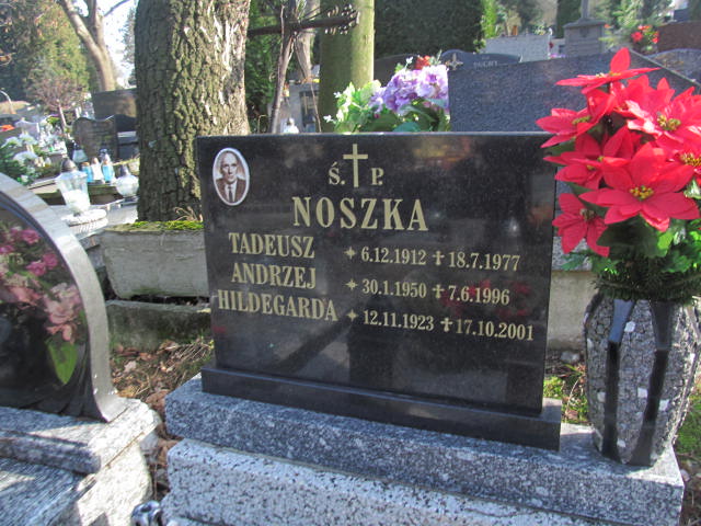 Andrzej Noszka 1950 Bielsko-Biała katedra - Grobonet - Wyszukiwarka osób pochowanych
