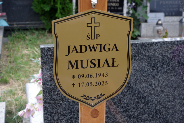 Jadwiga Musiał 1943 Bielsko-Biała katedra - Grobonet - Wyszukiwarka osób pochowanych