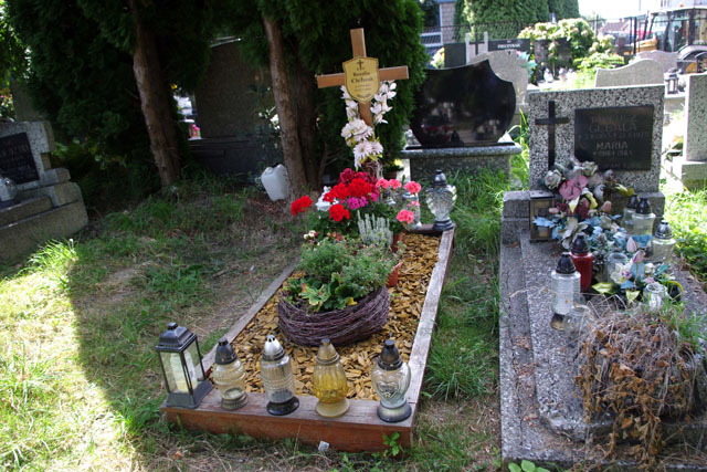 Grób Wiktoria Wieczorek