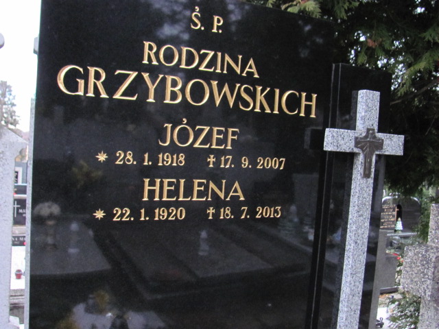 Józef Grzybowski 1918 Bielsko-Biała katedra - Grobonet - Wyszukiwarka osób pochowanych