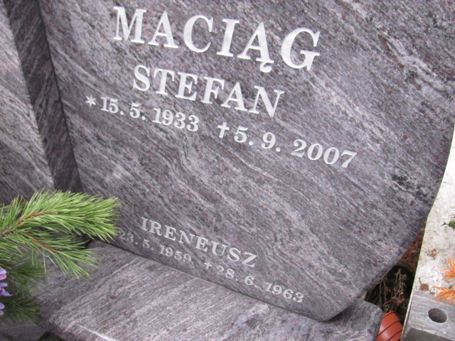 Ireneusz Maciąg 1959 Bielsko-Biała katedra - Grobonet - Wyszukiwarka osób pochowanych